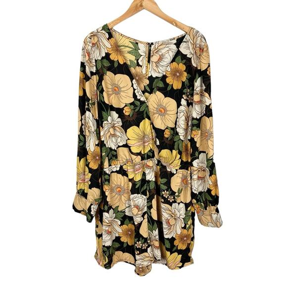 Forever21 Black Yellow Multi Long Sleeve Floral Short Romper Size 1X - Picture 3 of 12